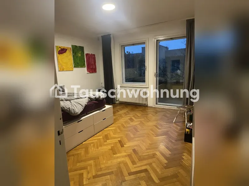 Tauschwohnung: 2 Zimmer Dachgeschosswohnung mit Blick auf den Flughafen — photo 1